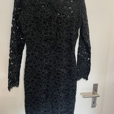 Second Female mini lace dress