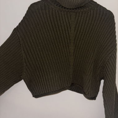 Maglione corto collo alto kaki