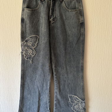 Jeans mit Schmetterlingsmuster (Temu)