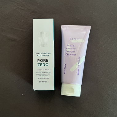 Skincare cleanser and exfoliator set