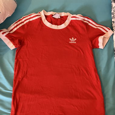 Adidas t-shirt