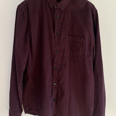 Bordeaux-Langarmshirt