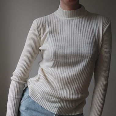 White/cream turtleneck