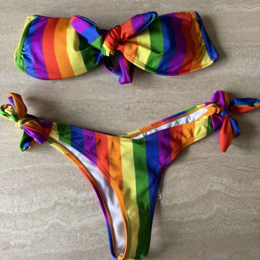 PRIMARK Bikini mit Regenbogenstreifen - Grösse 36