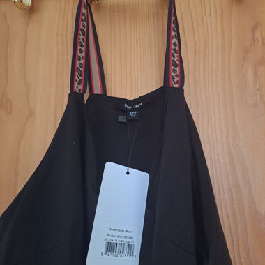 Schwarzes Maxikleid