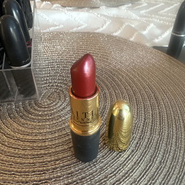 MAC Lipstick A76 Caitlin Jenner