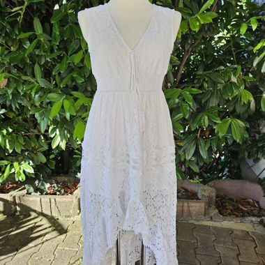 Weisses BOHO Spitzenkleid 