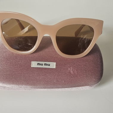 Lunettes de soleil Miu Miu