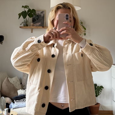 Veste en velours côtelé beige ZARA