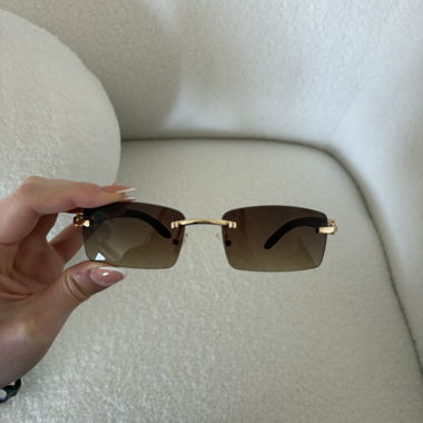 Occhiali da sole con aste effetto legno