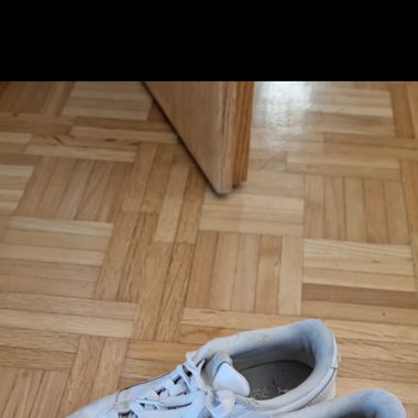 Sneaker