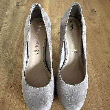 Pumps/High Heels Tamaris beige Gr. 37 NEU