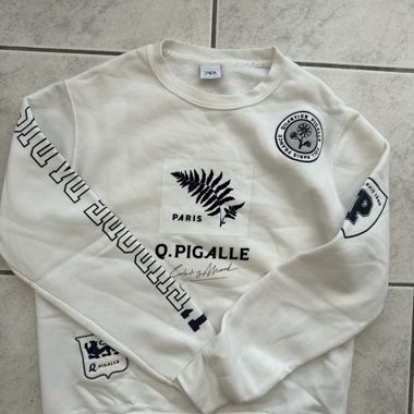 White Zara Sweatshirt Q. Pigalle