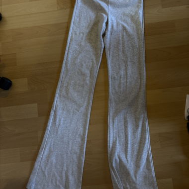 Leggings Bershka évasés gris
