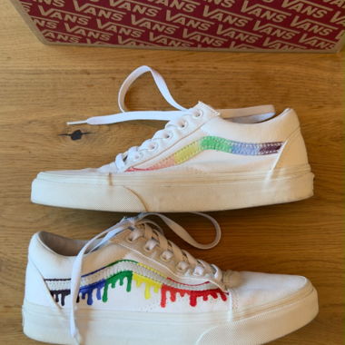 Vans Old Skool hand-painted (Pride Edition)