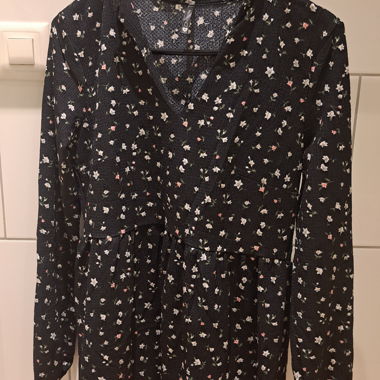 Blumenkleid schwarz