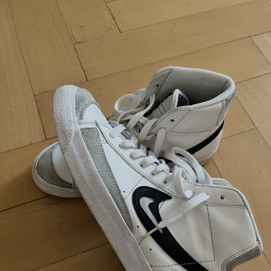 Nike blazer high
