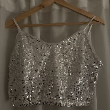Crop top bianco con paillettes