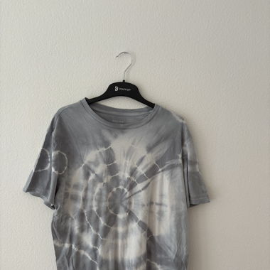 Blaues T-Shirt
