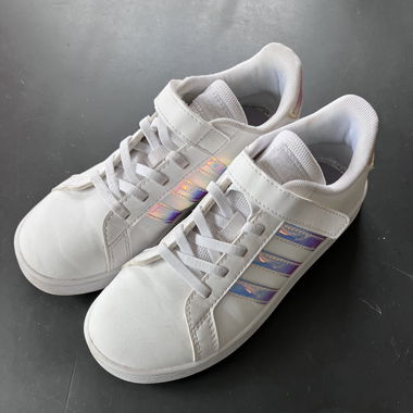 Adidas sneaker