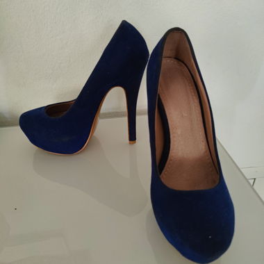 Décolleté effetto velluto blu