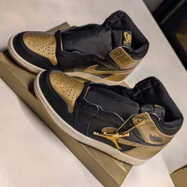 Jordan 1 High OG Black Metallic Gold