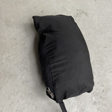 Windbreaker in a pocket black neuwertig