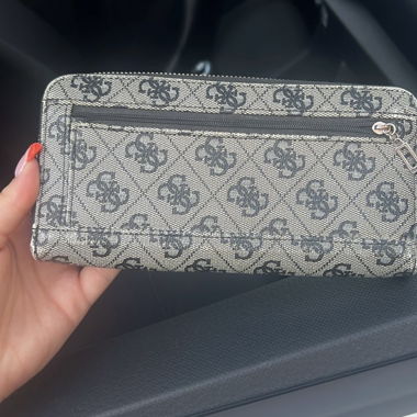 Porte feuille Guess
