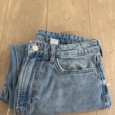 Lange Blaue Jeanshose 