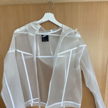 Durchsichtige Sportjacke/Regenjacke