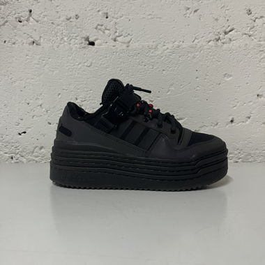Adidas holographic nere