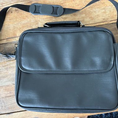 Sac noir pour ordinateur portable / sac de transport - retrait