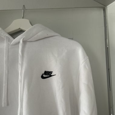Weisser Nike Hoodie