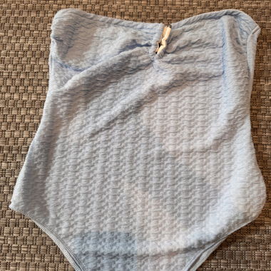 Body azzurro chiaro