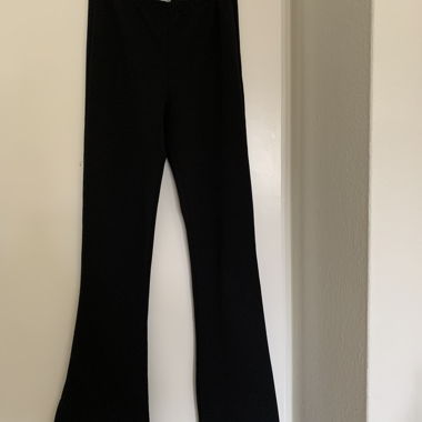 Mid-waist flared black pants 