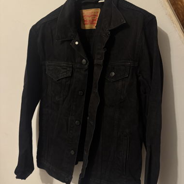 Giubbotto trucker in denim nero Levi’s – Taglia L