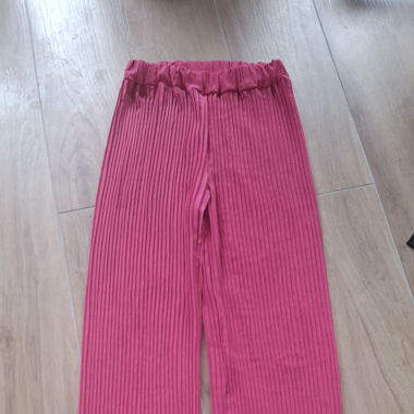 Pantalon large plissé rose vif