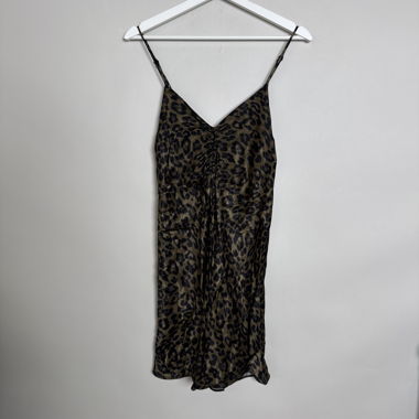 Zara Kleid mit Leopardenmuster