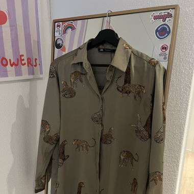 Zara tiger shirt - M