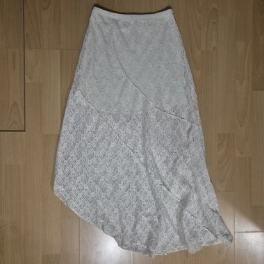 Gonna lunga in pizzo bianca