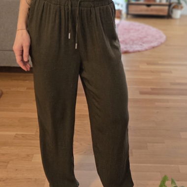 Pantaloni estivi