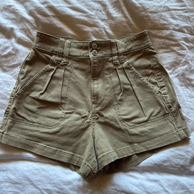 Short taille haute Hollister