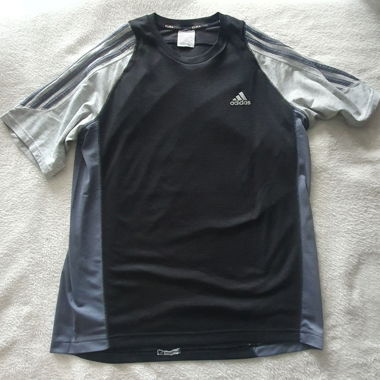 Adidas T-Shirt