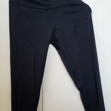OTO woman black 3/4 sport leggings S
