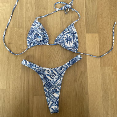 Bikini 