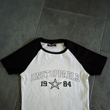  Unstoppable - Crop Top