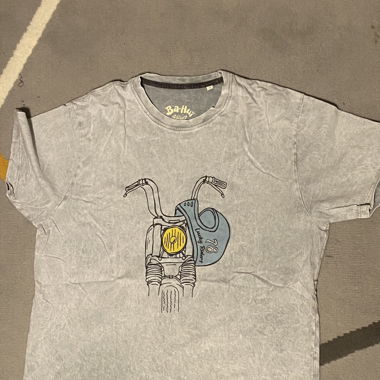 T shirt ba hui
