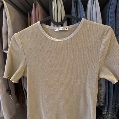 Basic T-Shirt von Zara (S)
