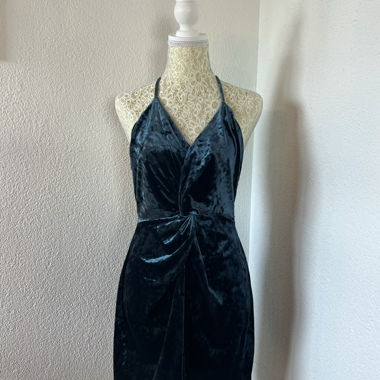 Robe en velours bleu nuit