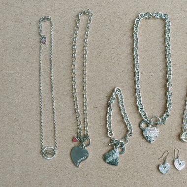 Lots de bijoux Guess